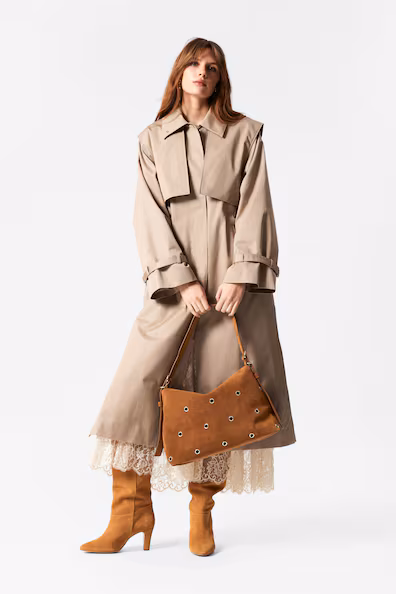 GABARDINA COM GOLA EM FUNIL