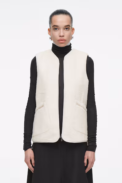 COLETE OVERSIZED DE PELE FALSA