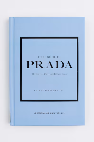 Маленькая книжечка от прада